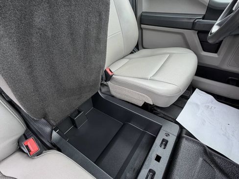 Used 2022 Ford F350 XL w/ Power Equipment Group image 32