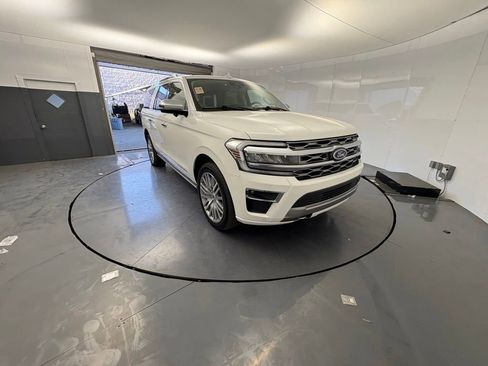 Used 2023 Ford Expedition Max Platinum AWD/4WD image 7