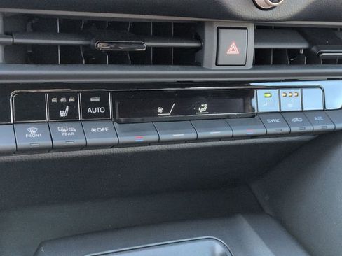 Used 2023 Toyota Crown XLE image 20