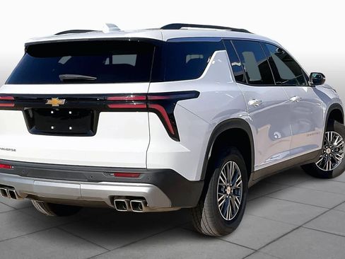 Certified 2025 Chevrolet Traverse LT image 14