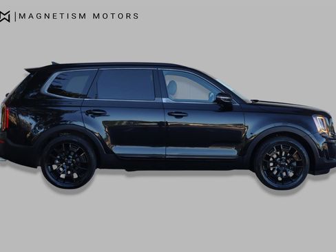 Used 2021 Kia Telluride SX w/ SX Prestige Package AWD/4WD image 3