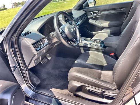 Used 2022 Honda Civic Sport image 3