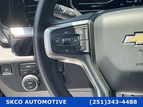 Used 2023 Chevrolet Silverado 1500 LT AWD/4WD image 19