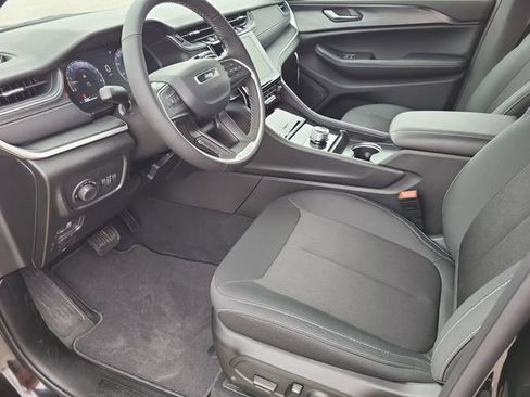 New 2026 Jeep Grand Cherokee L 4WD image 13