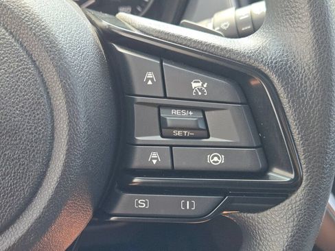 Certified 2025 Subaru Crosstrek 2.5i Premium AWD/4WD image 32