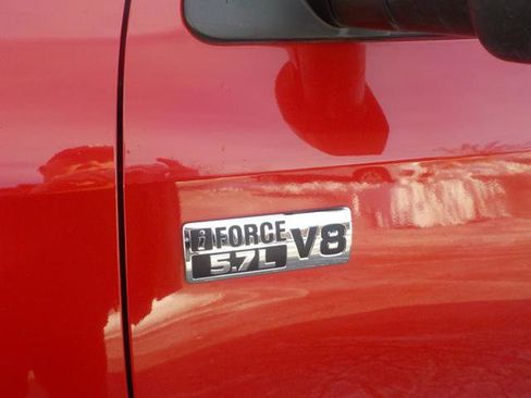 Used 2016 Toyota Tundra SR5 w/ SR5 Upgrade Package image 13