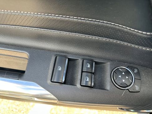 Used 2018 Ford Mustang GT Premium w/ Equipment Group 401A image 18