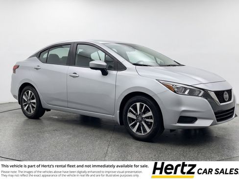 Used 2025 Nissan Versa SV image 1