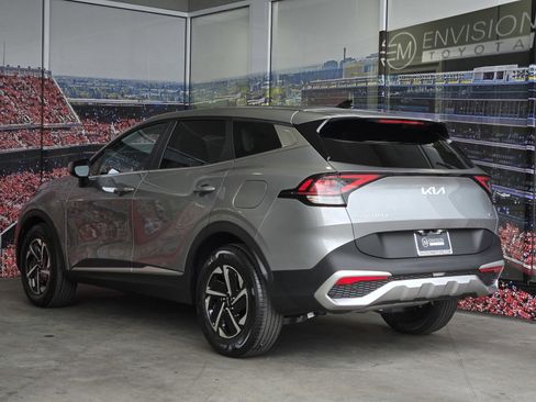 Used 2025 Kia Sportage LX image 6