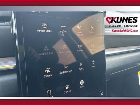 New 2026 GMC Terrain Denali w/ LPO, Floor Liner Package image 27