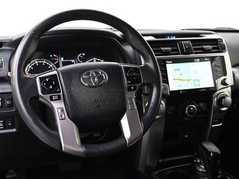 Used 2022 Toyota 4Runner TRD Sport w/ Technology Package AWD/4WD image 12