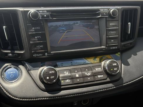 Used 2016 Toyota RAV4 XLE AWD/4WD image 22