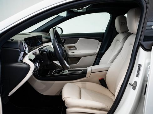 Certified 2025 Mercedes-Benz CLA 250 CLA 250 image 22