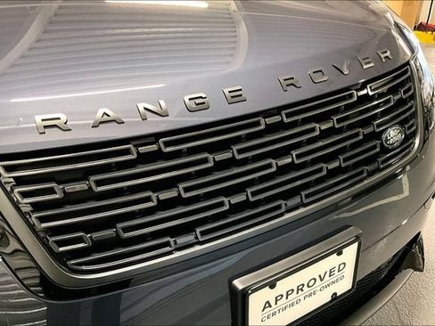 Certified 2026 Land Rover Range Rover Velar Dynamic SE AWD/4WD image 31