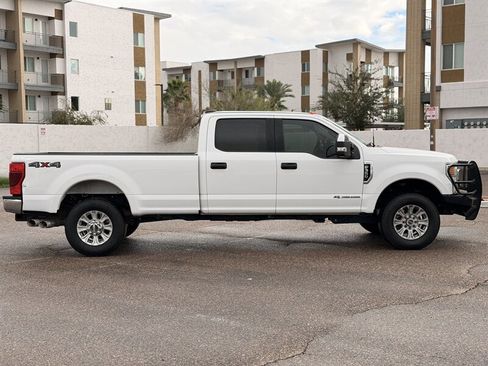 Used 2022 Ford F350 XLT image 2