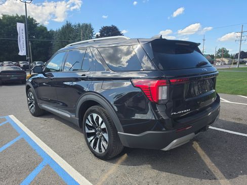 Used 2025 Ford Explorer Platinum w/ LUX Leather Package AWD/4WD image 6
