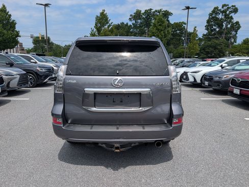 Used 2017 Lexus GX 460 Premium w/ Premium Package AWD/4WD image 4