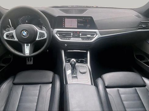 Used 2020 BMW 330i Sedan w/ M Sport Package RWD image 14