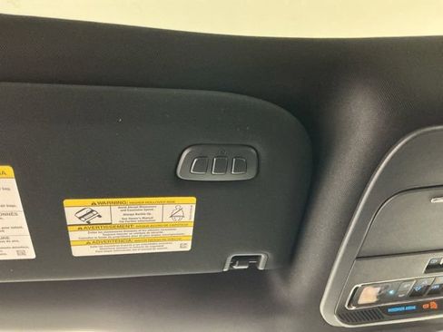 Used 2021 Ford F150 Platinum w/ FX4 Off-Road Package AWD/4WD image 28