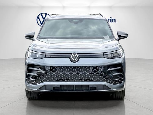 New 2026 Volkswagen Tiguan SE R-Line image 8