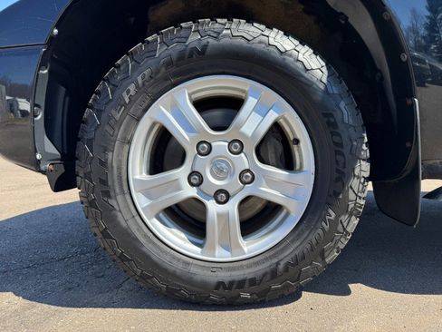 Used 2011 Toyota Tundra 4x4 Double Cab image 13