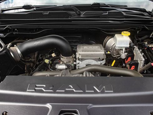 Used 2021 RAM 1500 Laramie w/ Sport Appearance Package AWD/4WD image 43