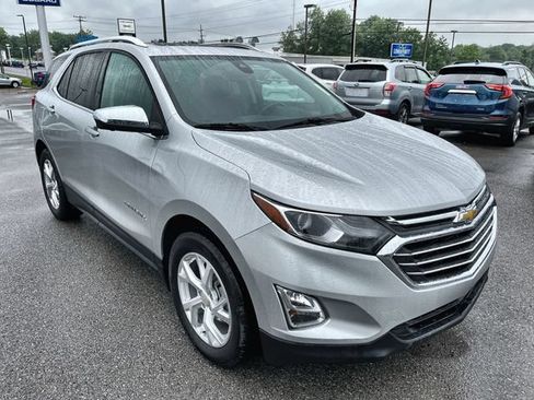 Used 2021 Chevrolet Equinox Premier AWD/4WD image 12