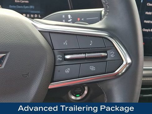 Used 2025 Chevrolet Suburban Premier w/ Sun And Tow Package AWD/4WD image 8