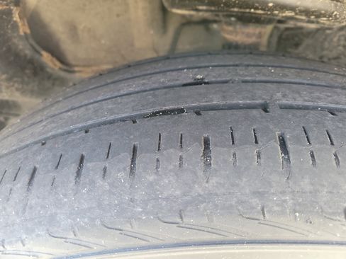 Used 2019 INFINITI QX60 Luxe w/ Essential Package image 12