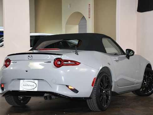 Used 2025 MAZDA MX-5 Miata Club w/ Brembo/BBS Recaro Package RWD image 5