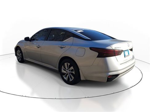 Used 2024 Nissan Altima 2.5 S image 4