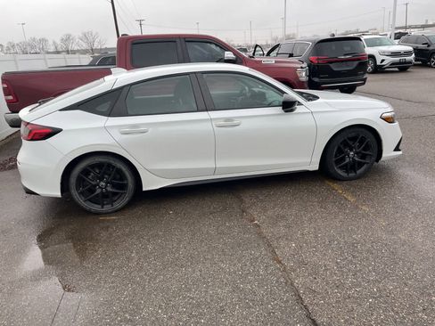 Used 2022 Honda Civic Sport image 16