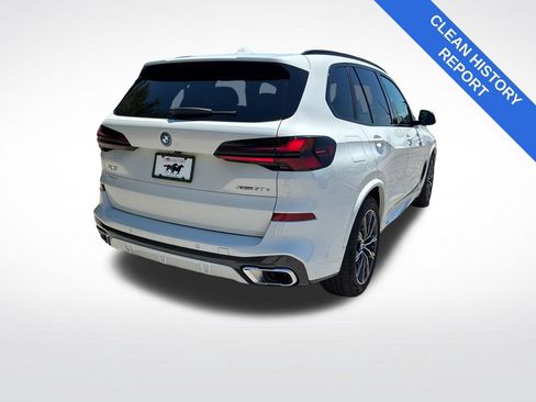 Used 2025 BMW X5 xDrive50e w/ M Sport Package AWD/4WD image 3