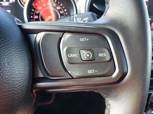 Used 2023 Jeep Gladiator Sport image 20