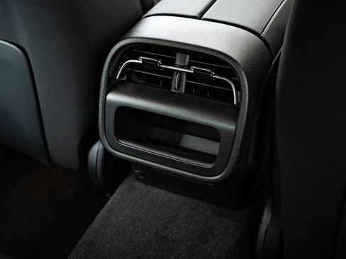 New 2026 Mercedes-Benz E 350 4MATIC Sedan image 36