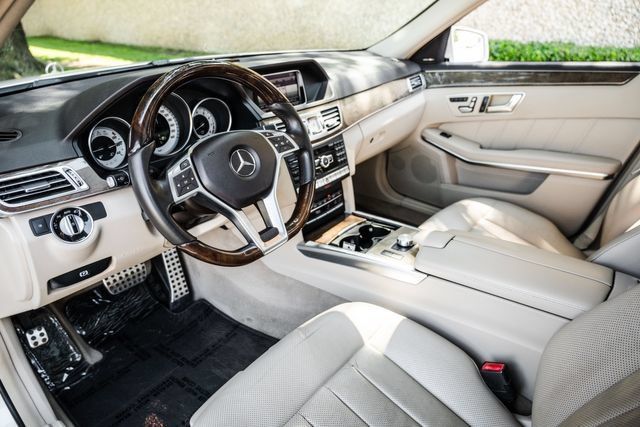 Used 2015 Mercedes-Benz E 350 4MATIC Wagon image 2
