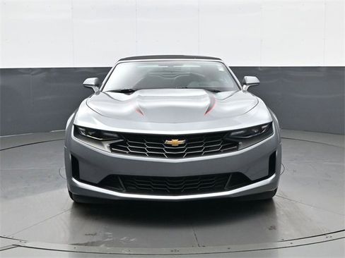 Used 2023 Chevrolet Camaro LT image 2