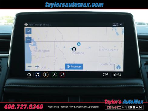 Used 2021 Chevrolet Tahoe Z71 w/ Luxury Package AWD/4WD image 17