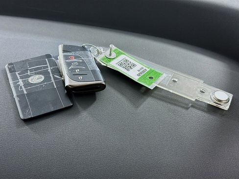 Used 2024 Lexus RZ 300e Premium w/ Accessory Package (Z1) image 32