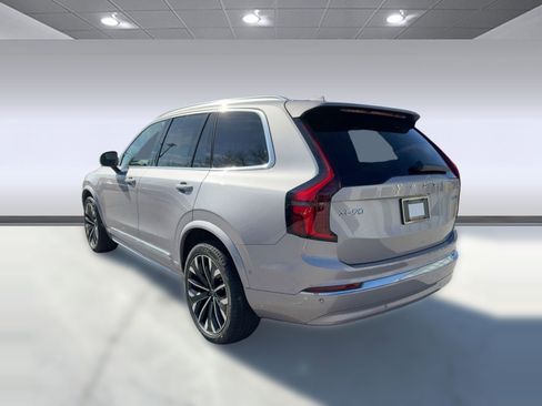New 2026 Volvo XC90 B6 Plus w/ Protection Package image 3