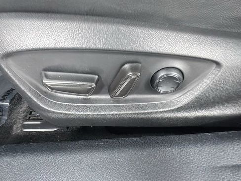 Used 2021 Toyota Camry XSE image 11