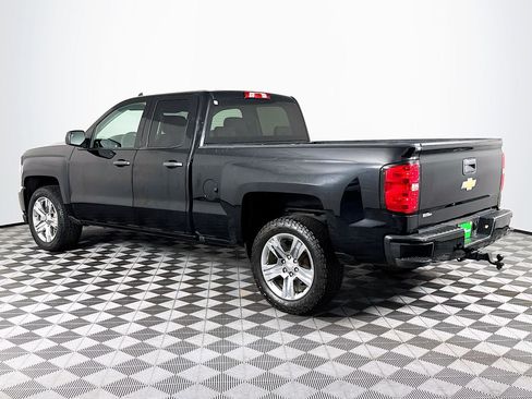 Used 2018 Chevrolet Silverado 1500 Custom w/ Custom Value Package RWD image 6