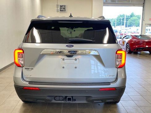 Used 2023 Ford Explorer XLT w/ Class IV Trailer Tow Package AWD/4WD image 6