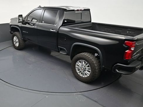 Used 2021 Chevrolet Silverado 2500 High Country w/ Z71 Off-Road Package AWD/4WD image 15