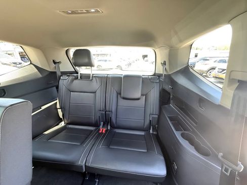 Used 2023 Volkswagen Atlas SE AWD/4WD image 24