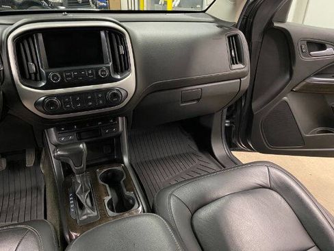 Used 2018 GMC Canyon SLT w/ Driver Alert Package AWD/4WD image 19