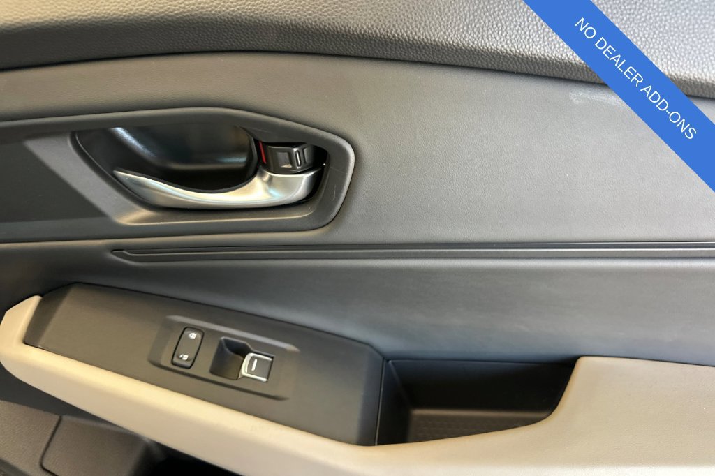 Used 2025 Honda Accord SE image 18