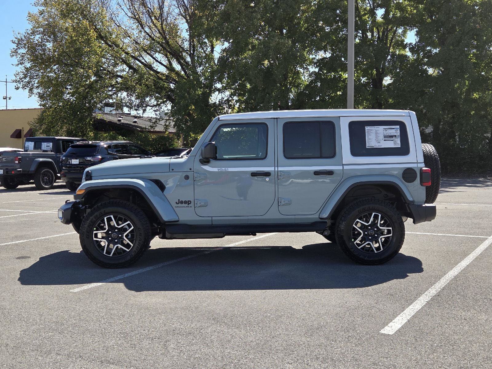 New 2027 Jeep Wrangler Unlimited Sahara AWD/4WD image 6