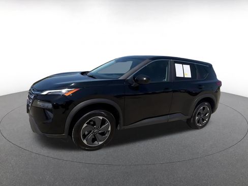Used 2025 Nissan Rogue SV FWD image 6