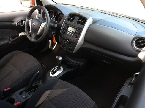 Used 2016 Nissan Versa SV image 18